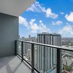 Stunning 1Br With Breathtaking Views On The 50Th Floor